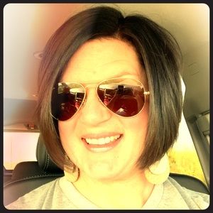 Meet your Posher, Lyndi